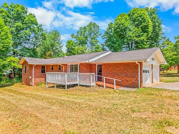 5th image of 1226 Twin Oak Dr