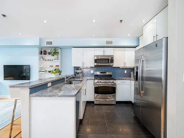 510 Park Ave #3 — Photo 12