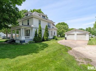 514 Walnut St, New Windsor, IL 61465