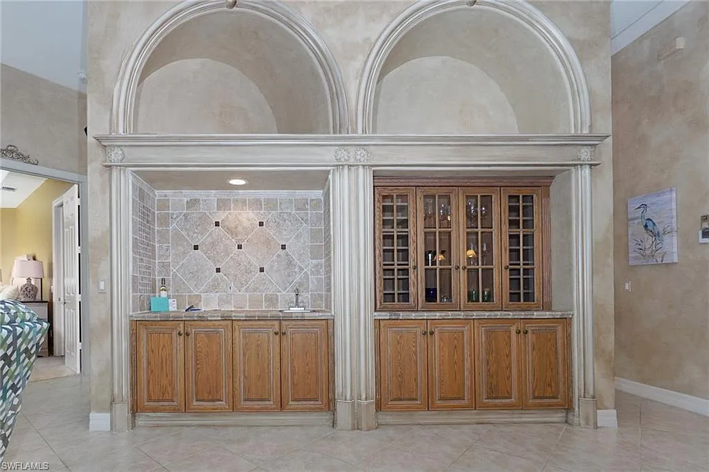2 bed, 2.0 bath, 2246 sqft, $5,000 — Photo 4