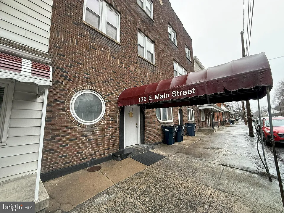 132 E Main St #3A