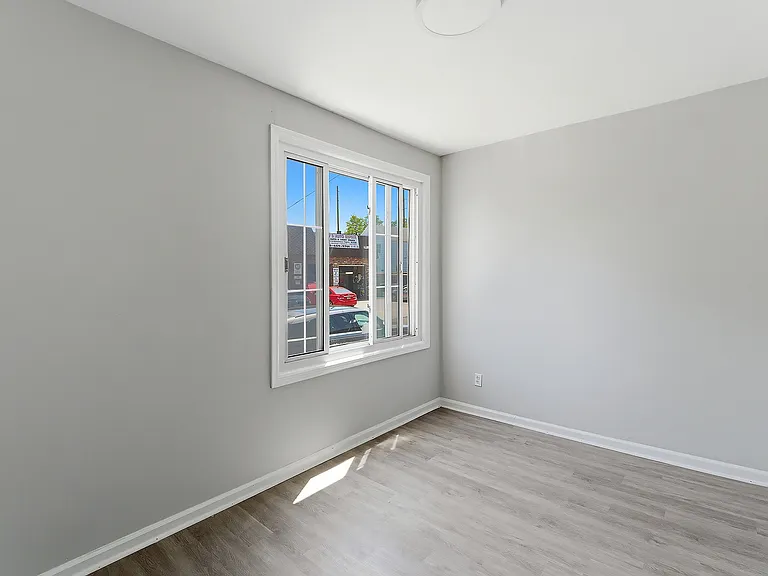 Bedroom 1b