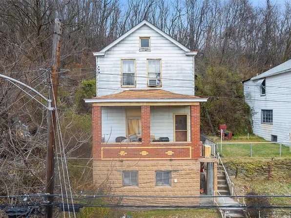 818 Benwood Ave, Mc Kees Rocks, PA 15136