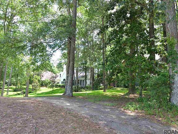 4th image of 5804 Laurel Hill Ln