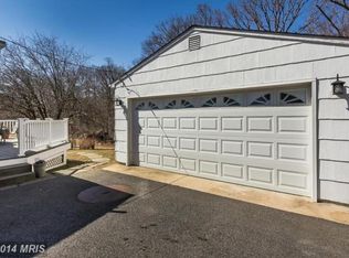 14610 Manor Rd, Phoenix, MD 21131