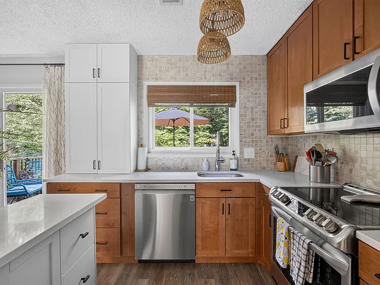 2190 Cartwright Pl — Photo 14