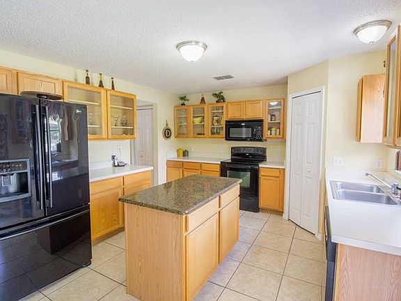 2nd image of 16440 Corner Lake Dr