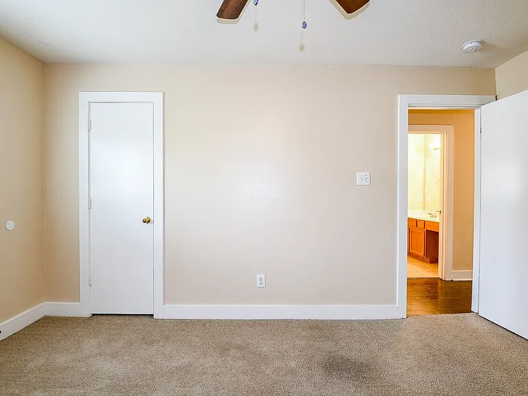 5830 Silver Oak — Photo 19