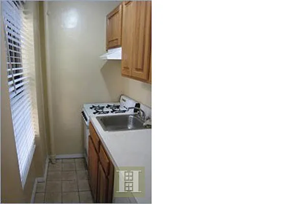Rented by Halstead Real Estate | media 7