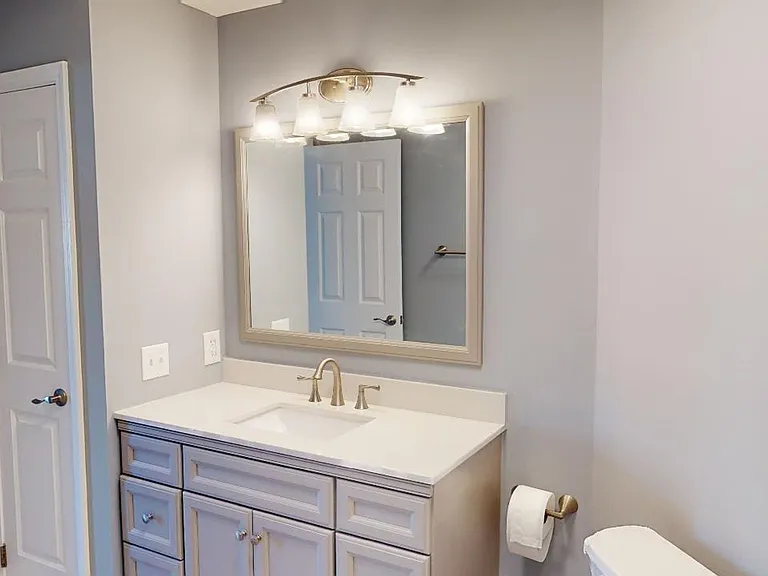1105 Torrence Cir — Photo 22