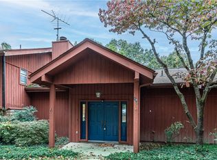 192 Hummingbird Ln, Eureka Springs, AR 72632