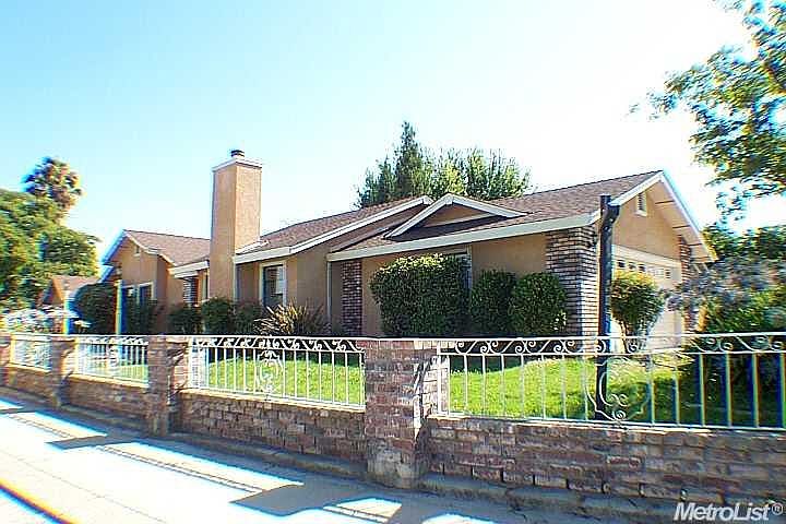 1st image of 4500 Capewood Dr