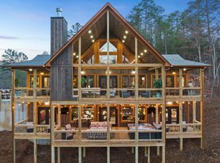 241 E Shalom Ct, Blue Ridge, GA 30513