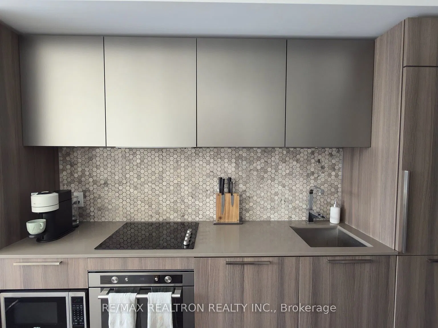 1 bed, $2,350 — Photo 4