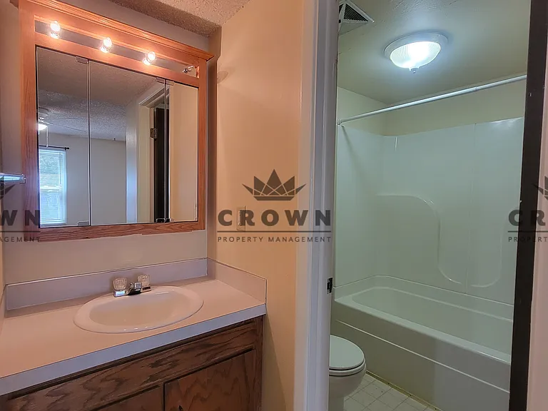 1502 Trent Ct #5 — Photo 6