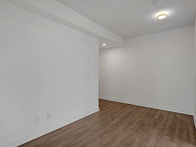 30 Samuel Wood Way #910 — Photo 20