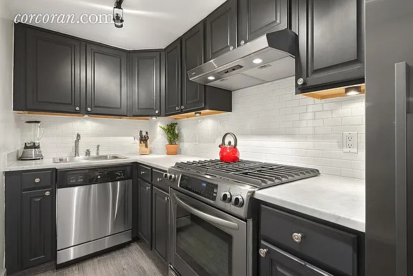 Sold by Corcoran | media 14