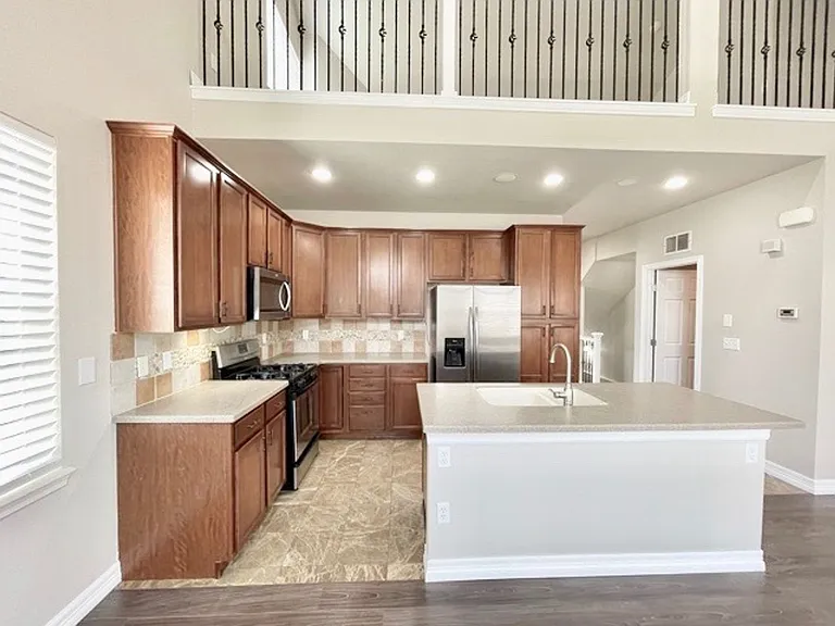 7778 Buckeye Tree Ln — Photo 13