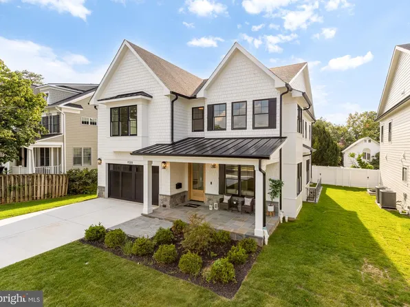 9508 Forest Rd, Bethesda, MD 20814