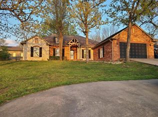 1910 Whipporwill Dr, McAlester, OK 74501