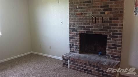 2nd image of 3905 Country Meadows Cir