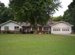 1717 S River St, Carthage, MO 64836