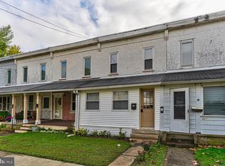 429 Iroquois St, Essington, PA 19029
