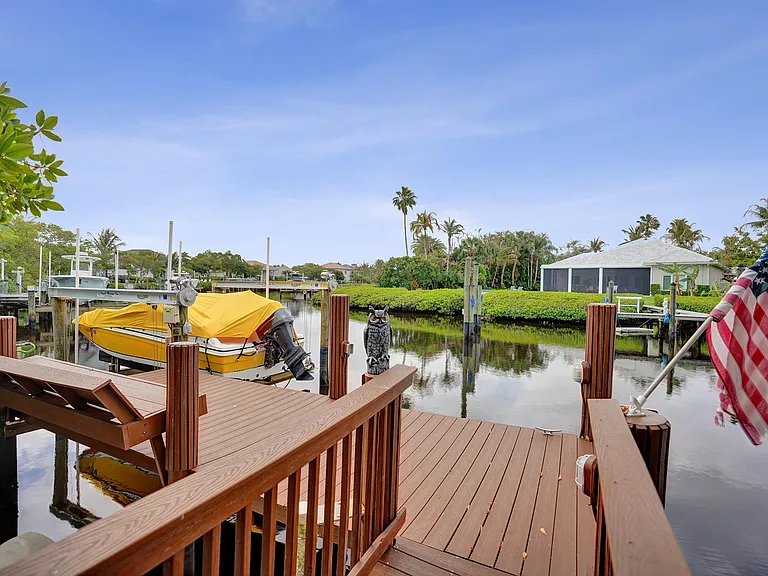 18669 SE Palm Island Ln — Photo 48