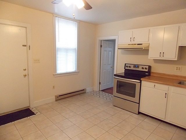 Kitchen - 1 year old range