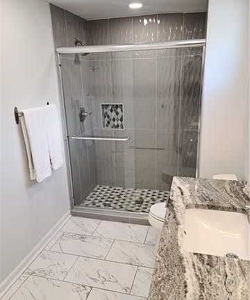 3rd image of 800-02 Valence St #1