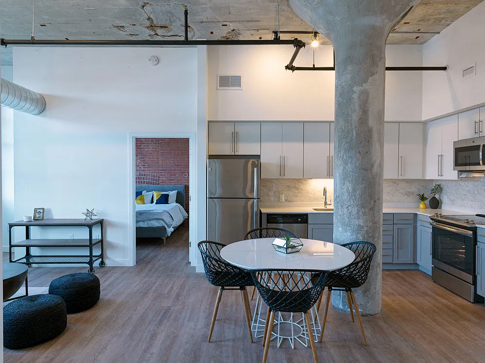 Montgomery Mill Apartments — Photo 1