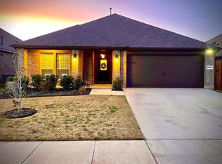 2625 Ainsworth Rd, Aubrey, TX 76227