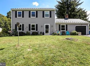 121 Holly Dr, Mechanicsburg, PA 17055