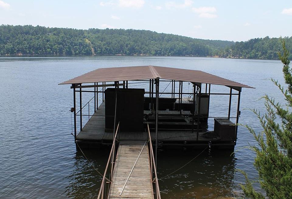 1st image of 363 Lake Village Dr