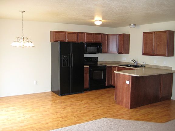 2nd image of 2814 Bridalwood Loop
