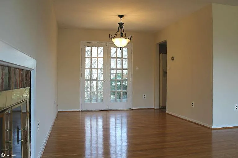 1049 Balls Hill Rd — Photo 9
