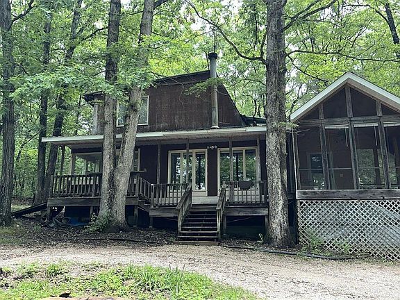 2nd image of 25 Hermit Hollow Dr