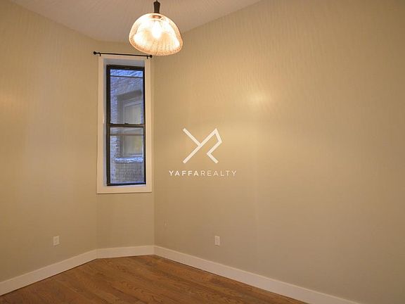 5th image of 1043 Bedford Ave APT 1A