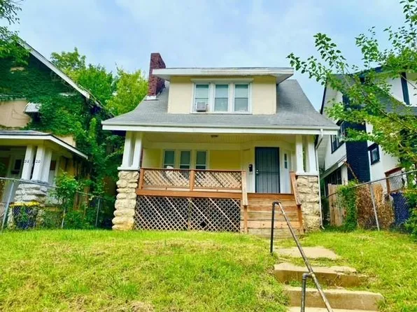 3818 Wayne Ave, Kansas City, MO 64109