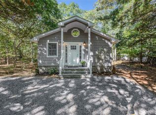 15 Tub Oarsmans Rd, East Hampton, NY 11937