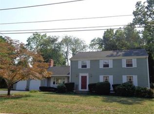 4 Francis St, Barrington, RI 02806