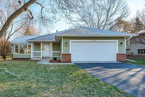 14813 Interlachen Ln Photo 1 14813 Interlachen Ln Photo 1