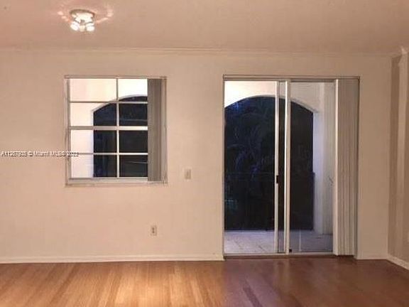 5th image of 3205 NE 184th St APT 9205