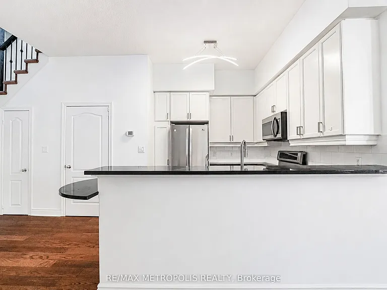 3 Rean Dr #Townhouse 13 — Photo 18