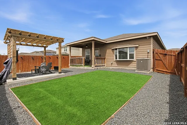 12122 Canyon Rock Ln — Photo 1