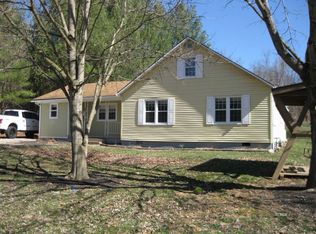 9305 Hooper Rd, Athens, OH 45701