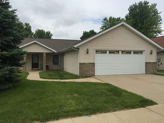 2nd image of 519 Iris Ave