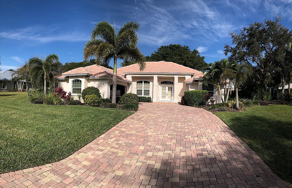 5495 SE Reef Way, Stuart, FL 34997 | Zillow
