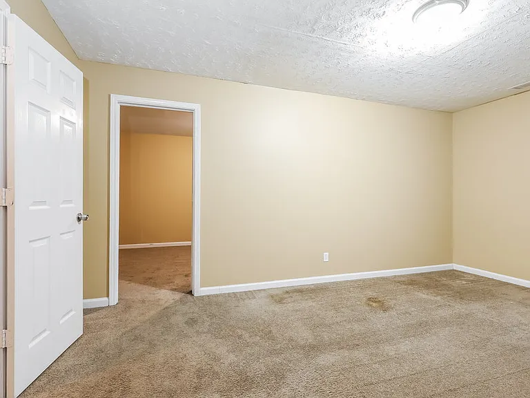830 Rock Shoals Ct — Photo 12
