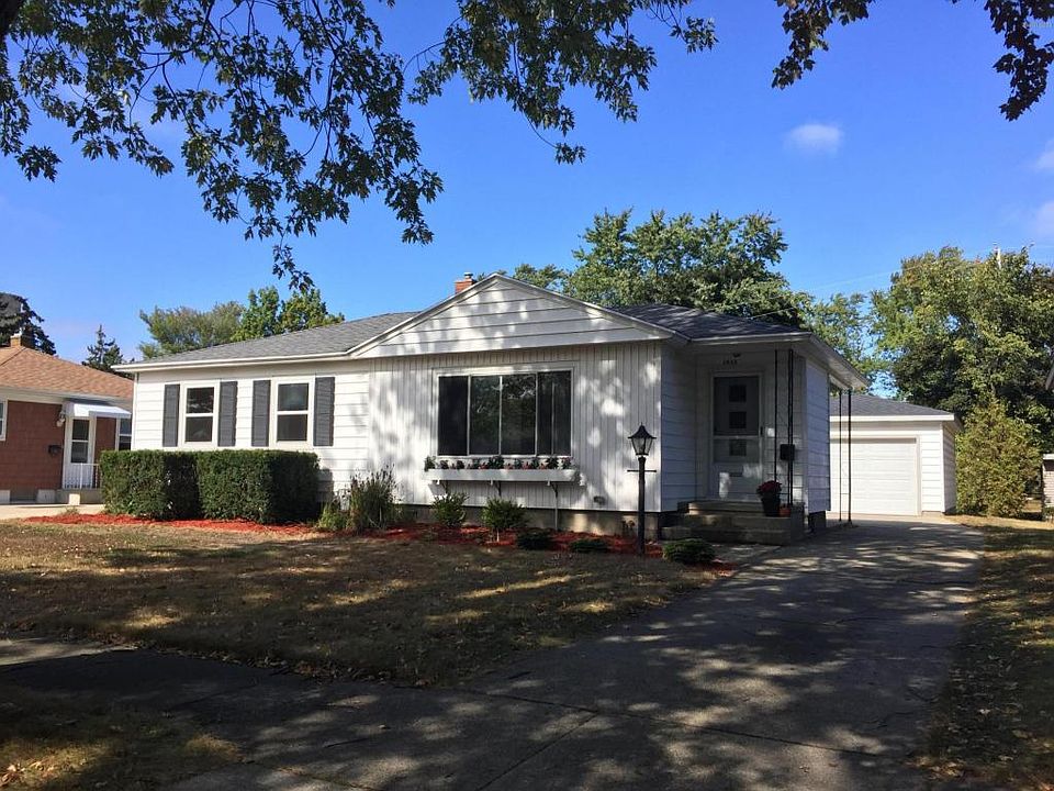 1st image of 1035 Woodlawn Ave